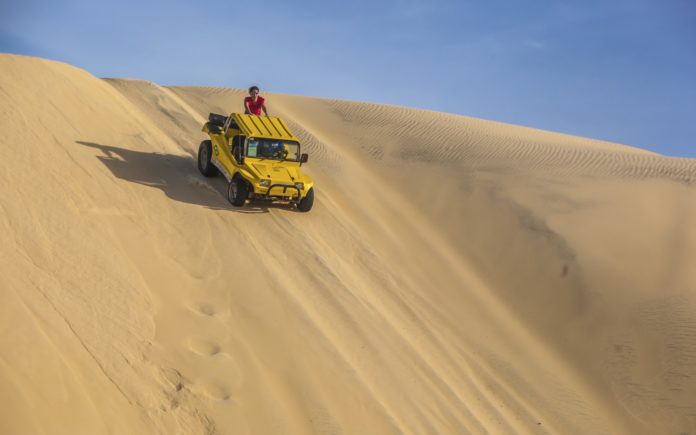 passeio de buggy em cumbuco