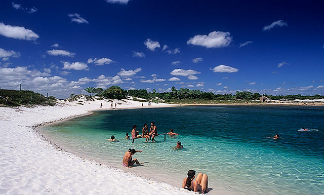 Lagoa Azul jericoacoara : Considerada o paraíso das águas cristalinas Lagoa azul jericoacoara