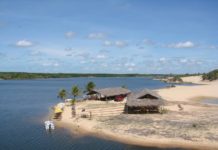 Desbravando a encantadora Lagoa de Uruaú Lagoa de uruaú